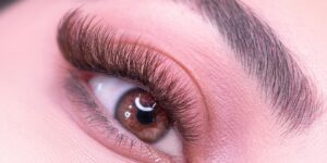 Kosmetikanwendungen im Kosmetikstudio